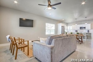 Building Photo - 30652 Oakview Dr