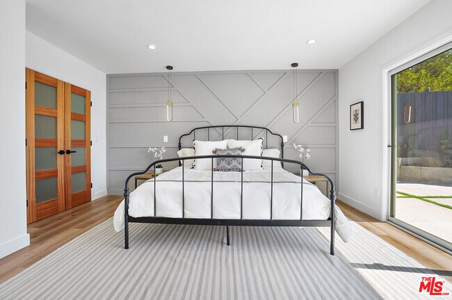 Building Photo - 4670 Brewster Dr