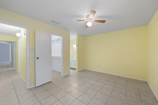 Building Photo - 7418 Boisenberry Ln
