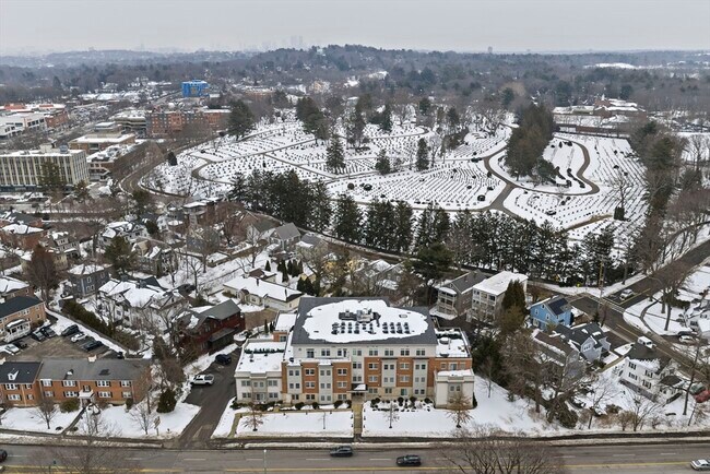 Building Photo - 321 Hammond Pond Pkwy
