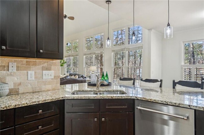 Building Photo - 7115 Doncaster Ct
