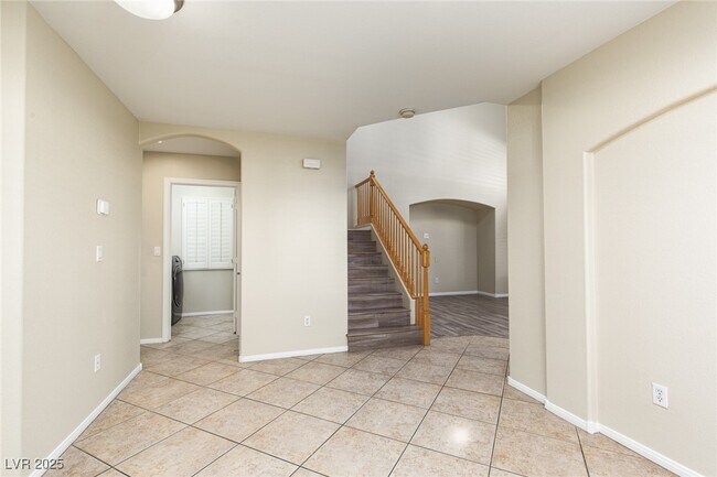 Building Photo - 7649 Lookout Hill St