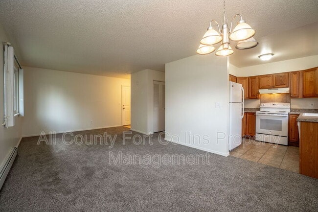 Building Photo - 1434 S Dotsero Dr