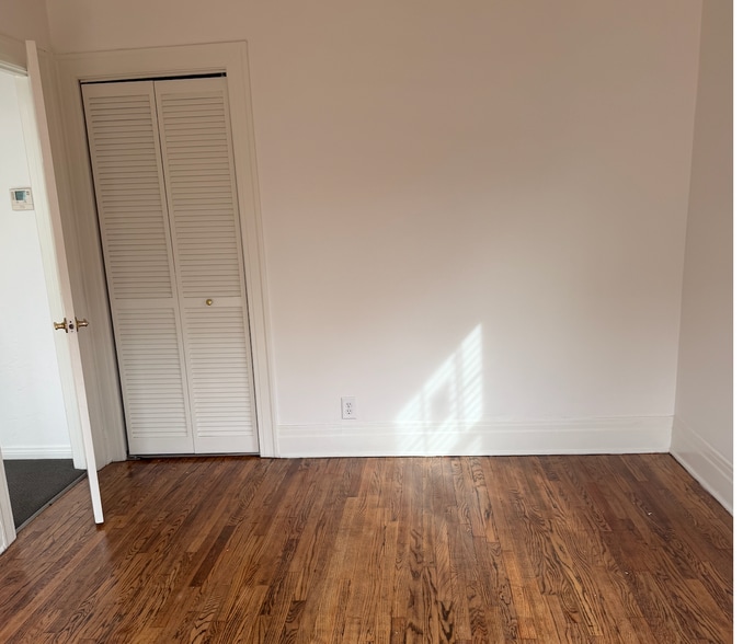 Building Photo - 1063 S Citrus Ave