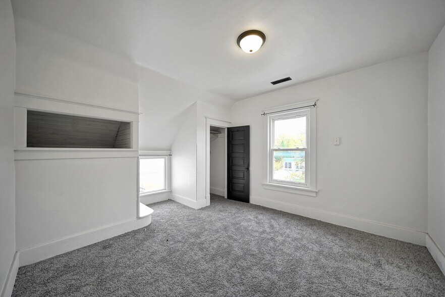 Building Photo - 1603 N Cotner Blvd