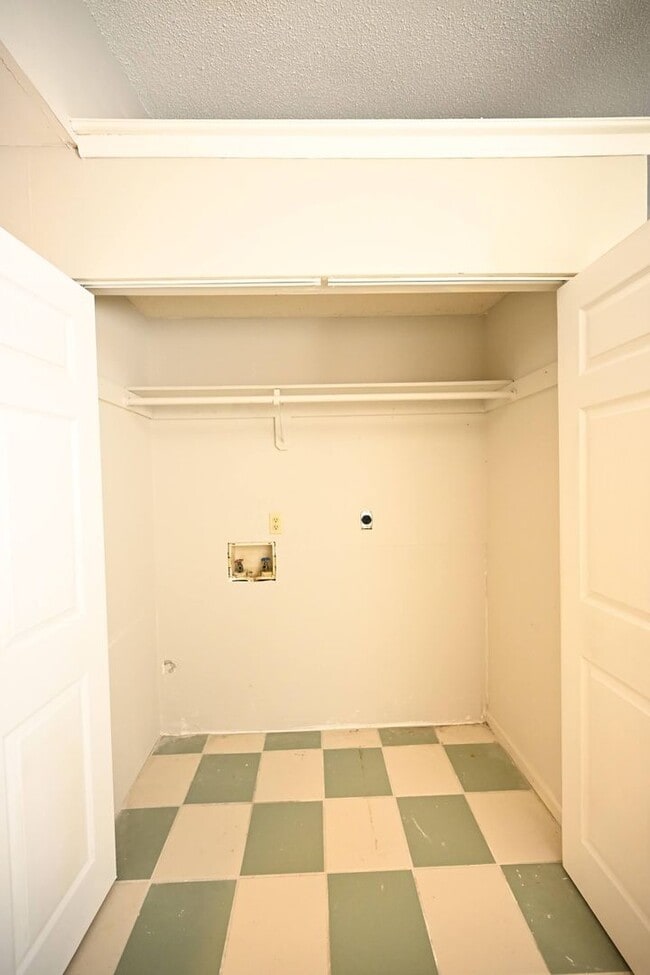 Building Photo - For Rent: Beautiful 3-Bedroom Home in Durh...