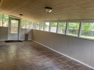 Building Photo - 228 E Greenfield Dr