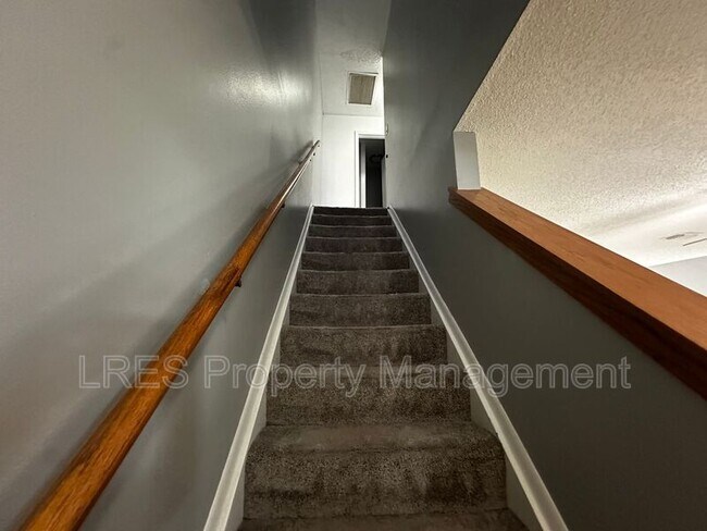 Building Photo - 2706 Graduate Ct