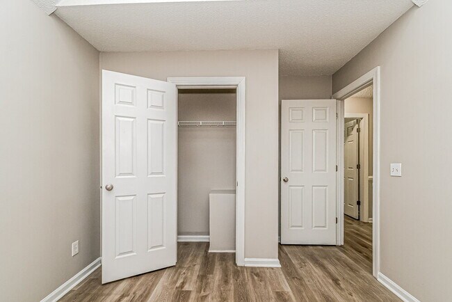 Building Photo - 1024 Alderleaf Dr