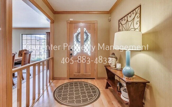 Building Photo - Massive 4BD/3BTH and 2 Car garage Home! Minutes from I-35