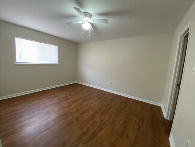 Building Photo - 130 Oyster Creek Dr