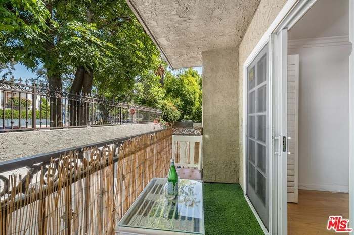 Building Photo - 1125 Pico Blvd