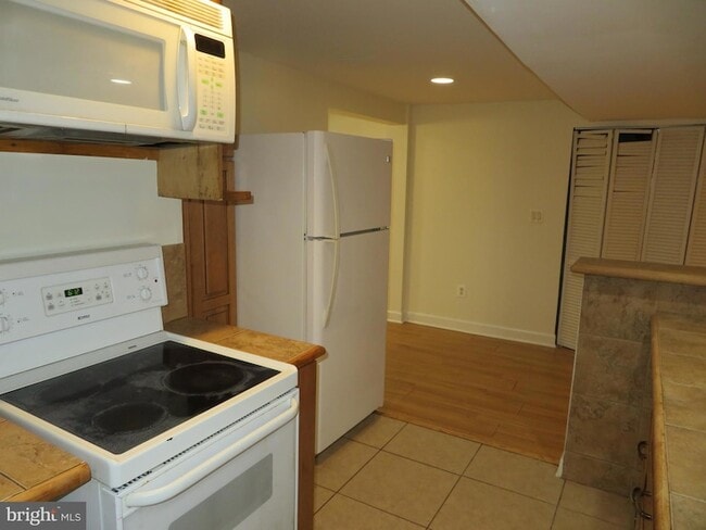 Building Photo - 1381 Hazel Nut Ct