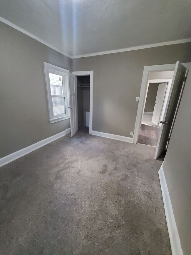 Building Photo - 2707-2709 N 47th St. (Duplex)(ACE PROPERTY)