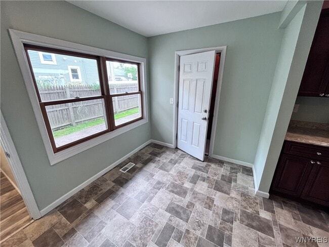 Building Photo - 45 Delham Ave