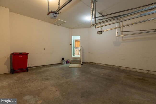 Building Photo - 391 Sheerer Dr