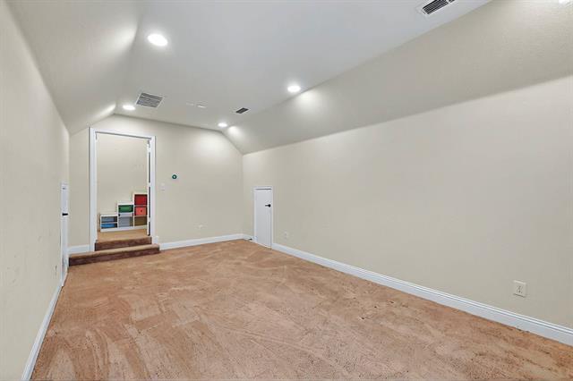 Building Photo - 2633 Sunstar Dr
