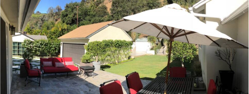 Building Photo - 1617 Roscomare Rd