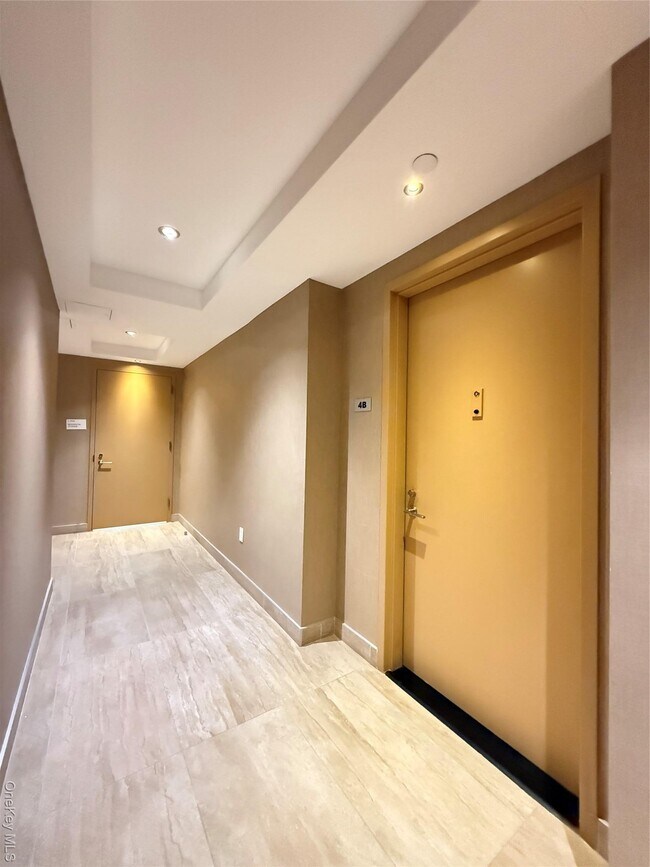 Building Photo - 138-35 39th Ave