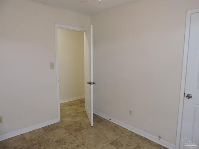 Building Photo - 7031 Redondo Dr