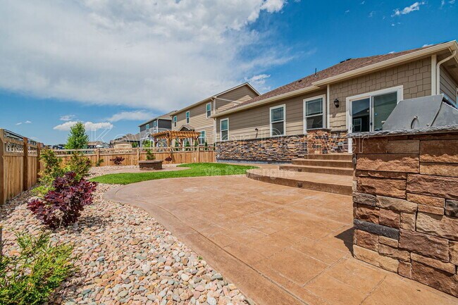 Building Photo - 6037 N Halifax Ct
