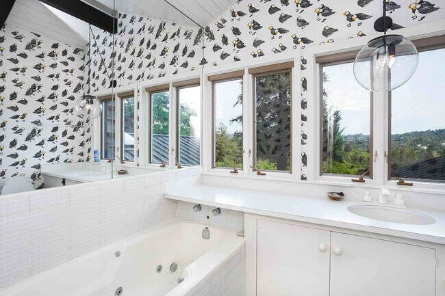 Building Photo - TWO WEEKS FREE! Stunning Architectural Masterpiece! 5BR+Yoga Studio/4.5BA! Ross! Views! Pool! Pet...