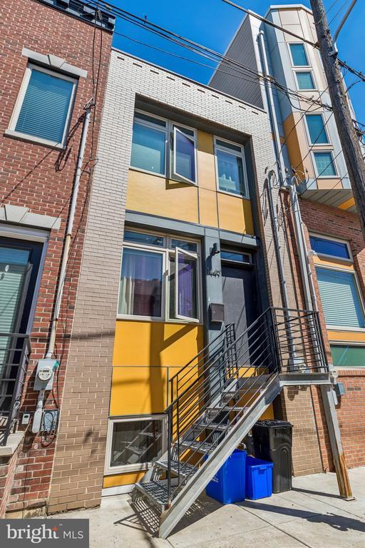 Building Photo - 1449 S Bouvier St