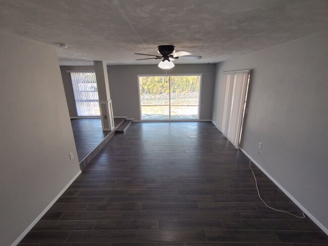 Building Photo - Coming Soon!!  Avaliable May 1, 2025 Spaci...