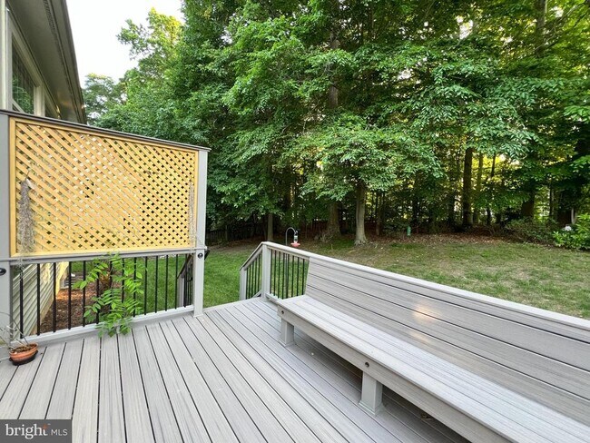 Building Photo - 8530 Oak Chase Cir