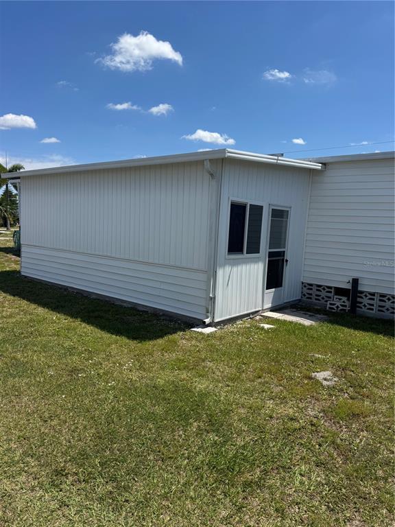 Building Photo - 105 Del Rio Dr