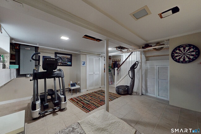 Building Photo - 375 West Ave