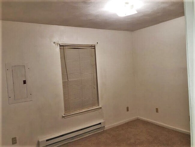 Building Photo - 2 BED DUPLEX