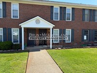 Building Photo - 9101 Parktop Ln NW