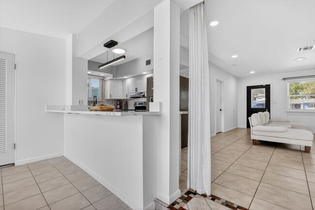 Building Photo - Stunning home for rent!