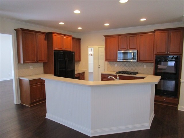 Building Photo - 3188 Creek Trace W