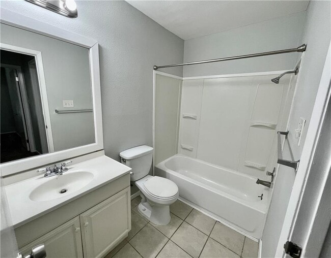 Building Photo - 1312 Southport Dr