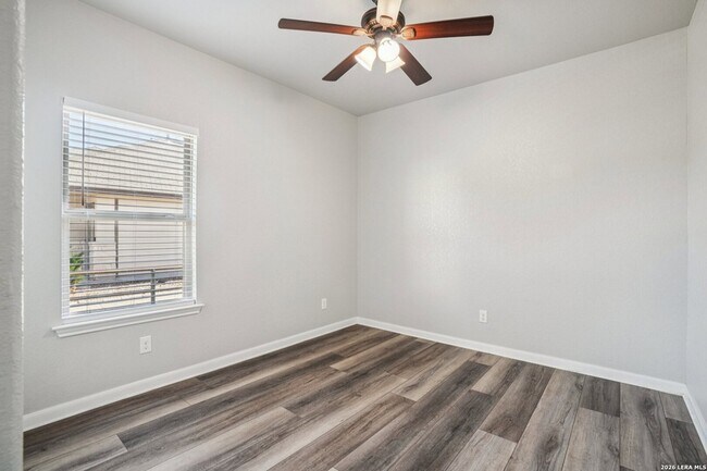 Building Photo - 6413 Von Rosk