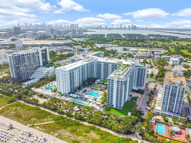 Building Photo - 2301 Collins Ave