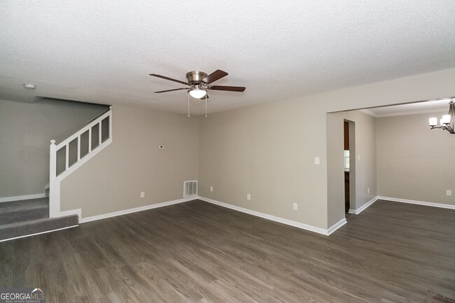 Building Photo - 10972 Clearwater Dr