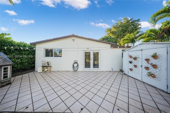 Building Photo - 3455 SW 75th Ct