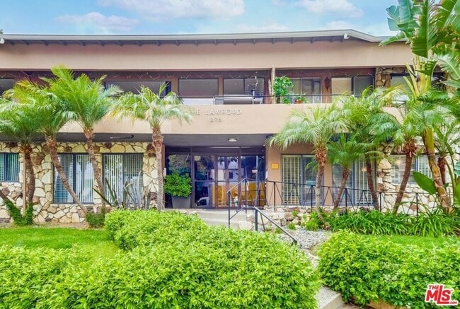 Building Photo - 1275 Havenhurst Dr