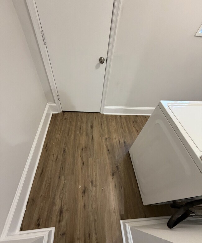 Building Photo - 1534 S 29th St