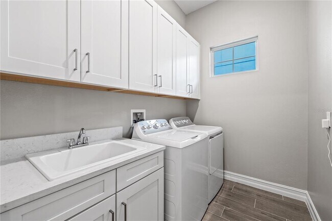 Building Photo - 2632 Yellow Sundial Lp