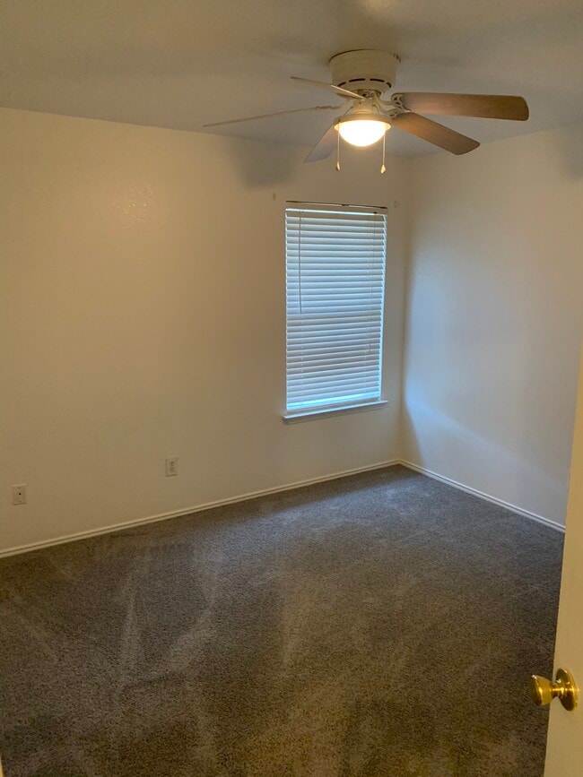 Building Photo - 4838 Orchard Ridge Dr