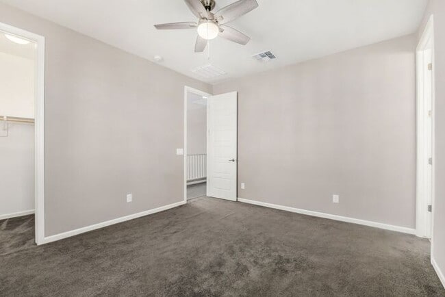 Building Photo - Beautiful Gilbert home located in the desirable Windhaven community!
