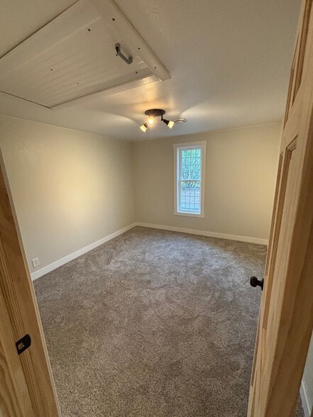 Building Photo - 1701 W Porter St