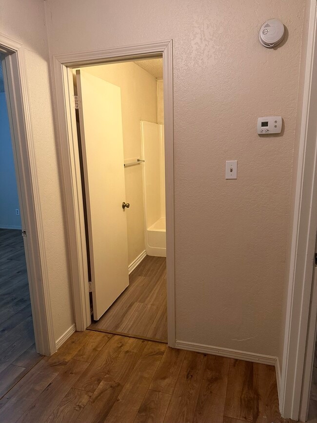 Building Photo - 623 Wolftrap Dr