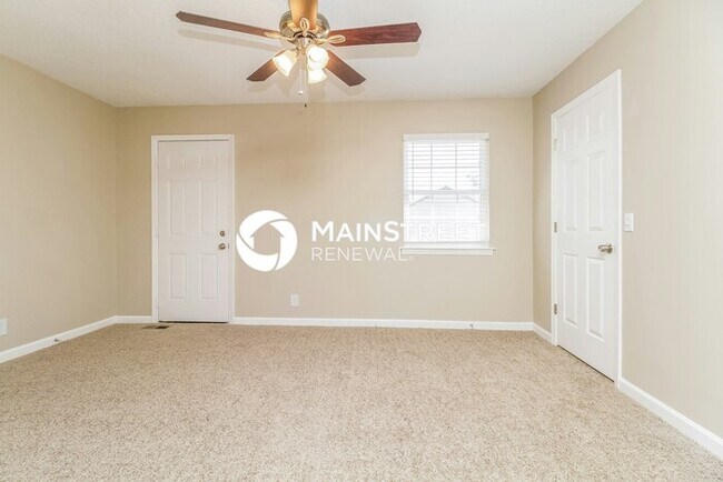 Building Photo - 3 Bedroom Pet-Friendly Home in Nashville, ...
