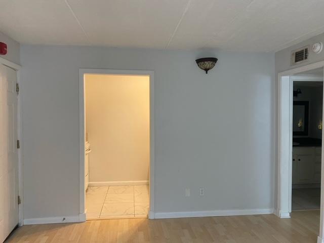 Building Photo - 209 W Miracle Strip Pkwy