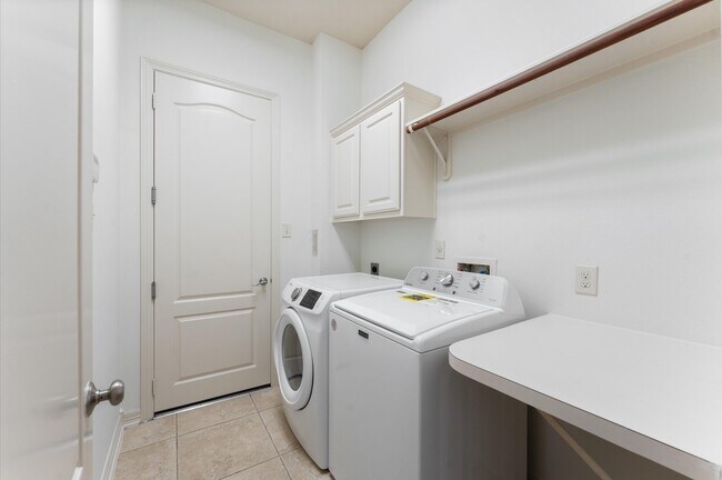 Building Photo - 361 W Tupelo Green Cir